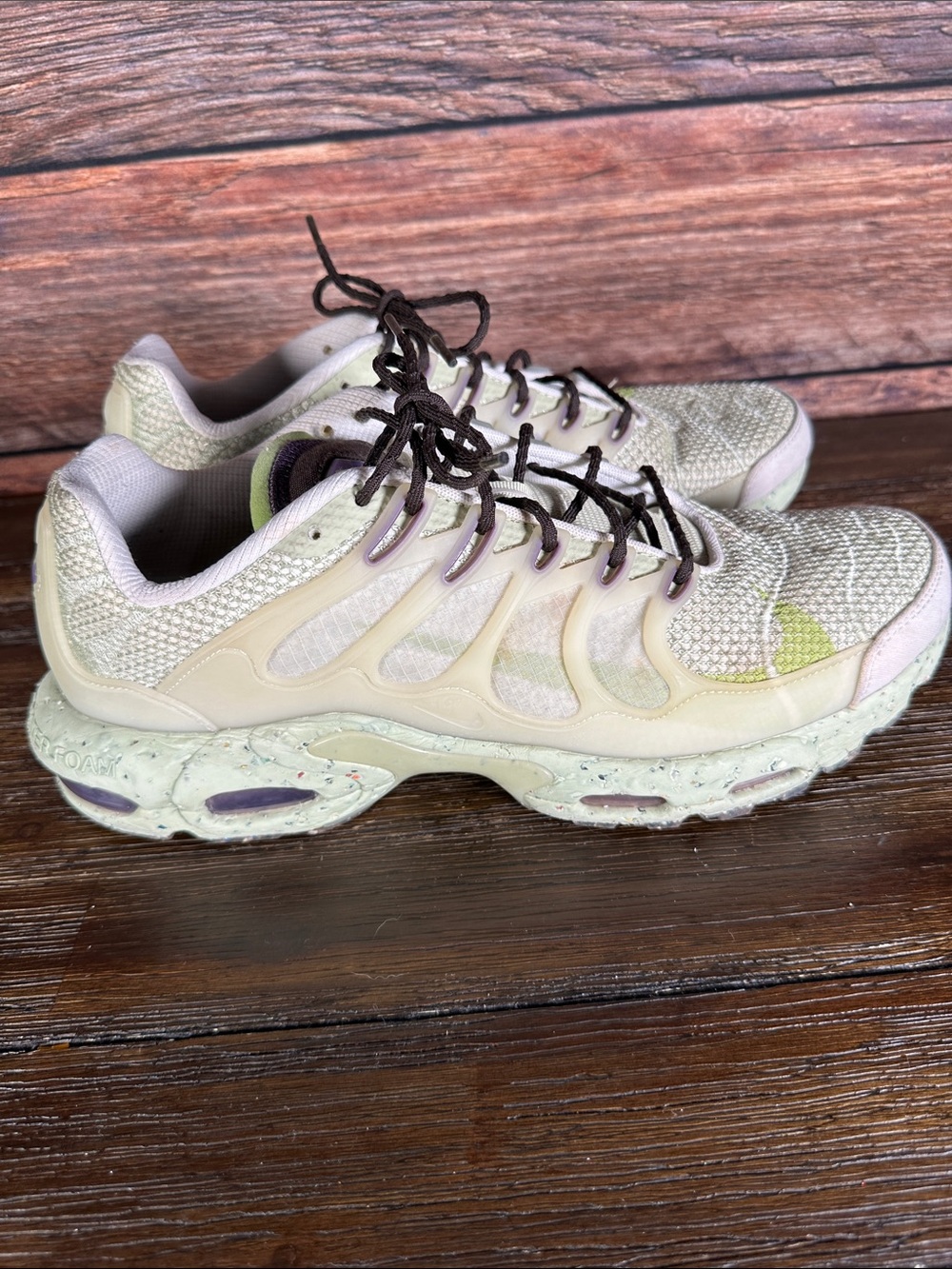 Nike Men’s Light Green Nike Air Max Terrascape Plus sneakers - Picture 5 of 8